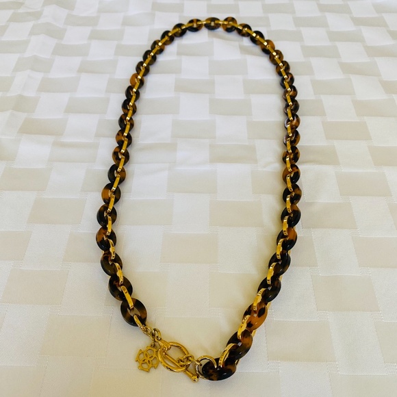 Ann Taylor Tortoise Acrylic Necklace - Picture 5 of 6